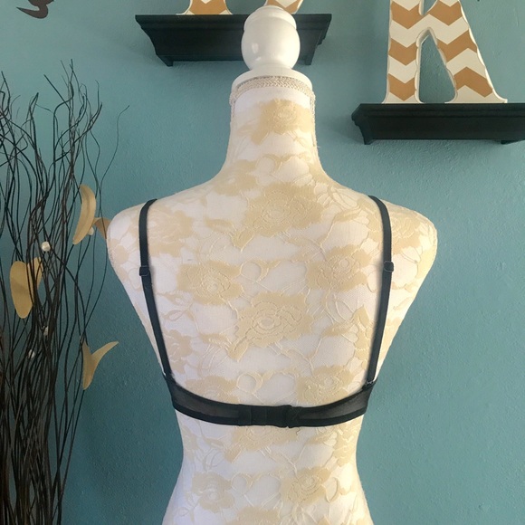 ***SOLD*** Date Push-up Bra - Picture 4 of 6